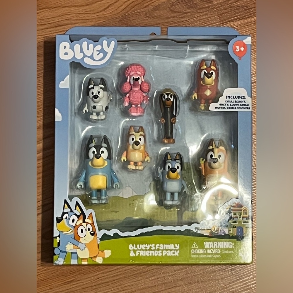 NWT BLUEY Family & Friends Pack - 8 Figures